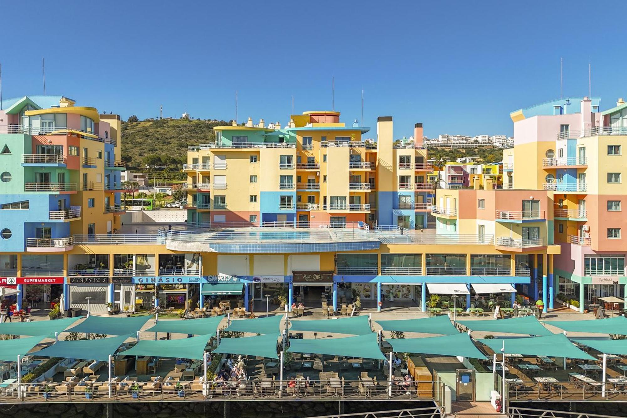 Marina Breeze Apartment With Pool - 900M From The Beach Албуфейра Екстериор снимка