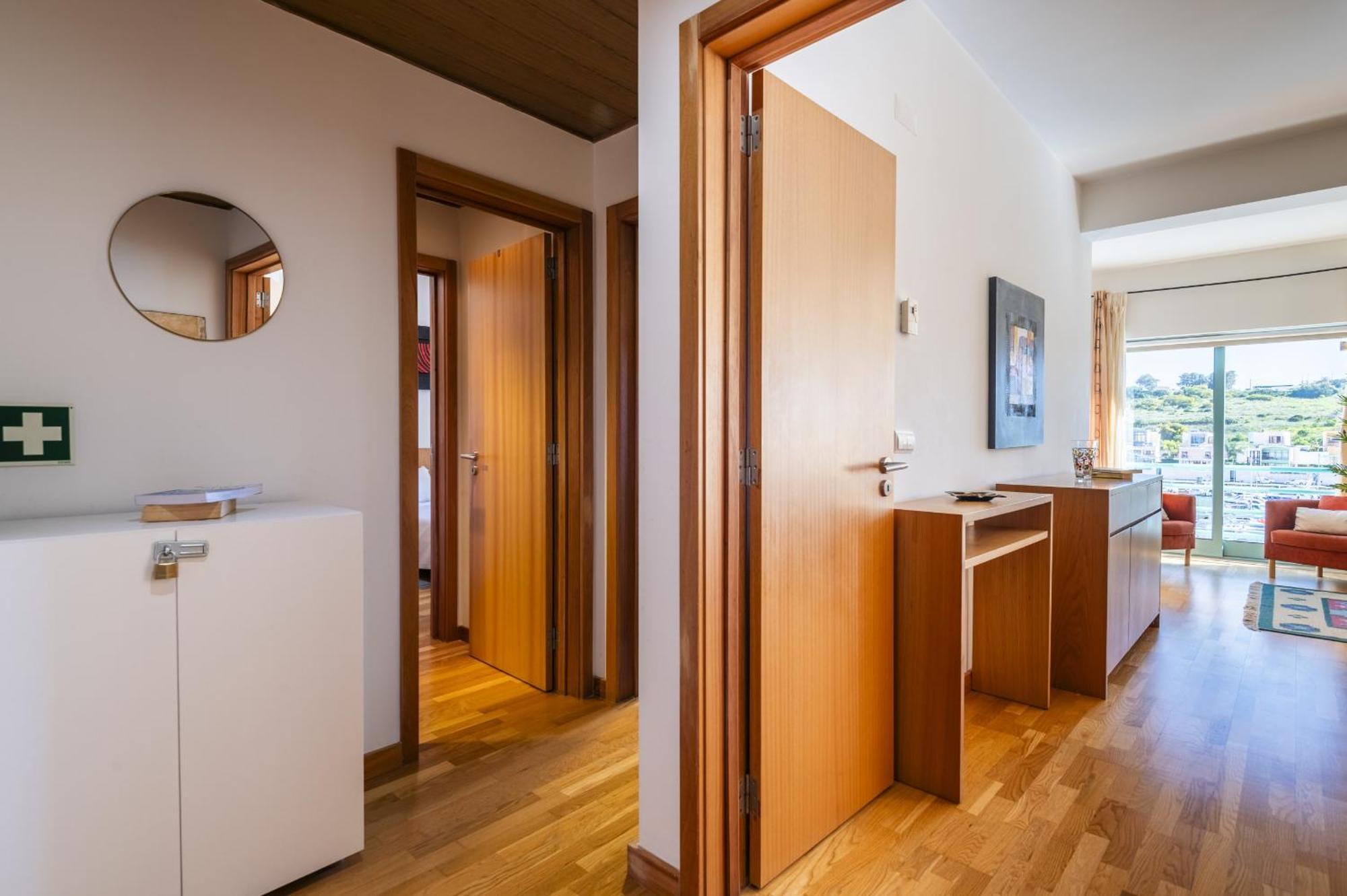 Marina Breeze Apartment With Pool - 900M From The Beach Албуфейра Екстериор снимка